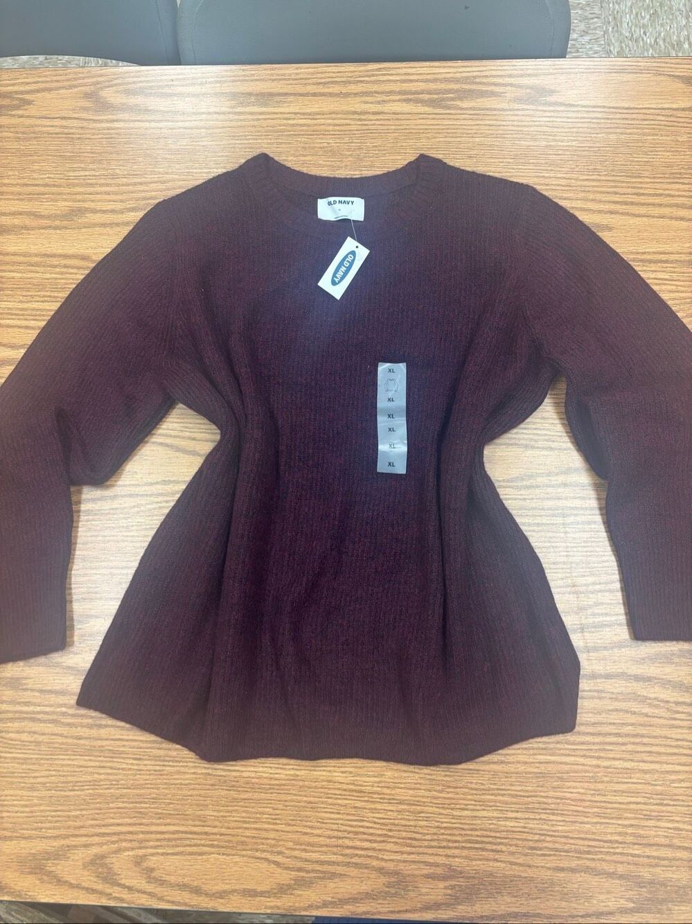 Women’s Old Navy sweater, NWT